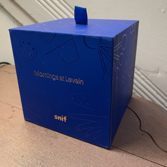 NWB! Snif x Levain “Mornings at Levain Candle” - 8.5oz - Picture 4 of 7